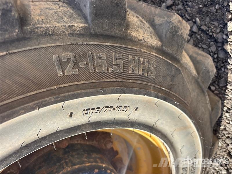 CAT TH255C مناولات متداخلة