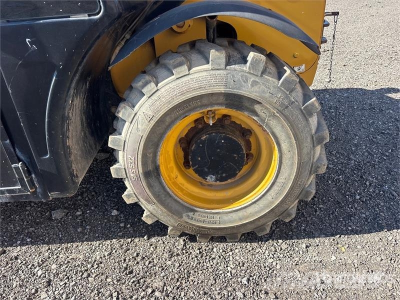 CAT TH255C مناولات متداخلة