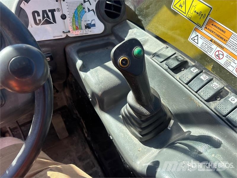 CAT TH255C مناولات متداخلة