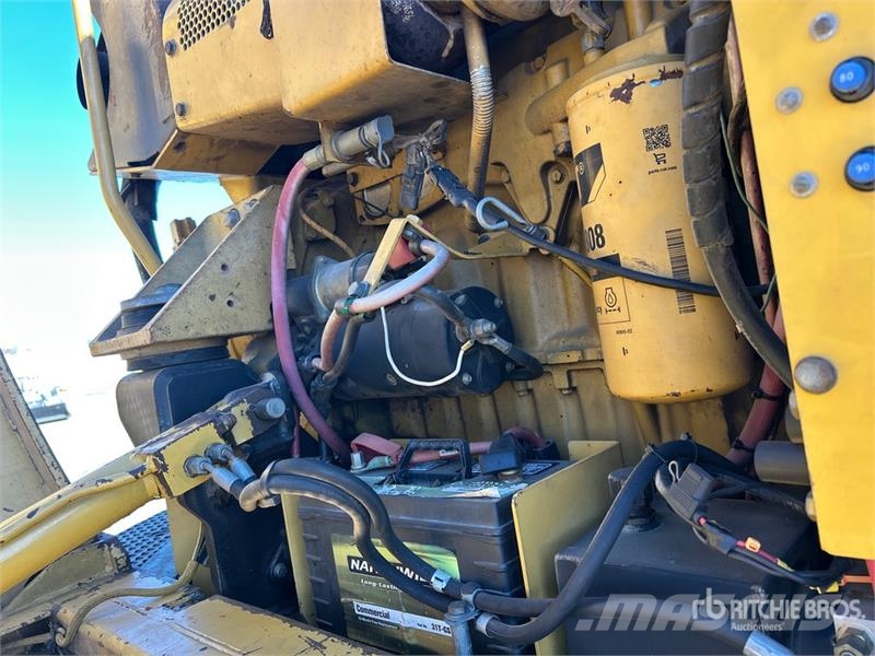 CAT TK721 Track Feller Buncher Forstanhänger/Rückewagen