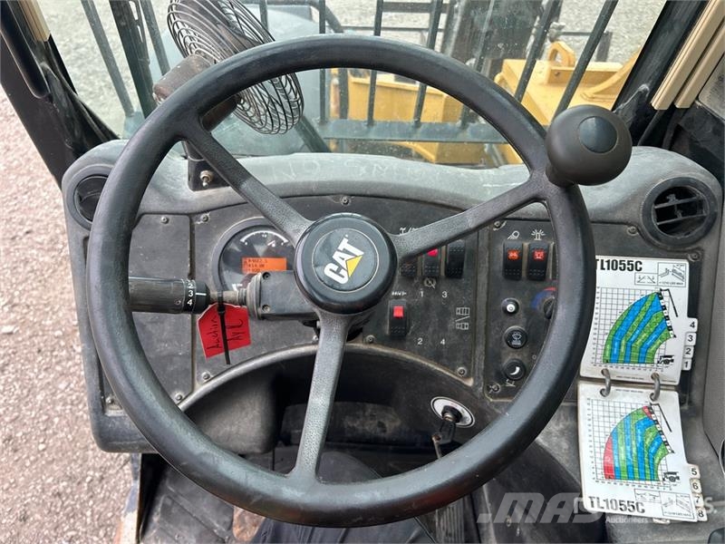 CAT TL1055C Teleskopiskie manipulatori