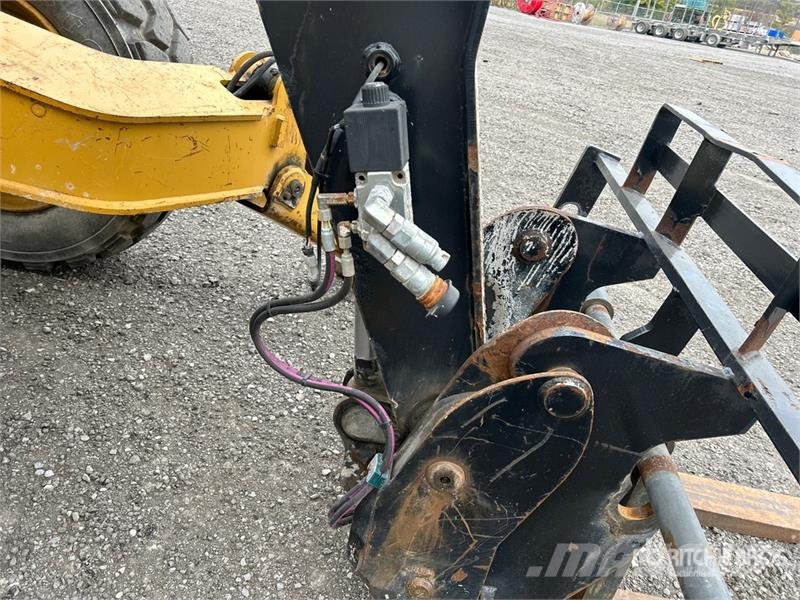 CAT TL1055C Teleskopiskie manipulatori