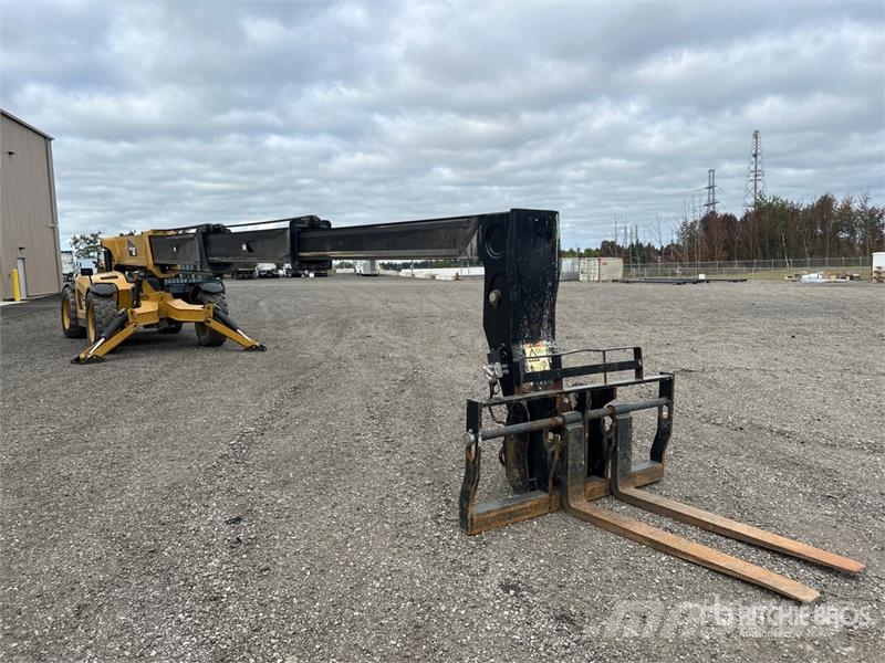 CAT TL1055C Teleskopiskie manipulatori