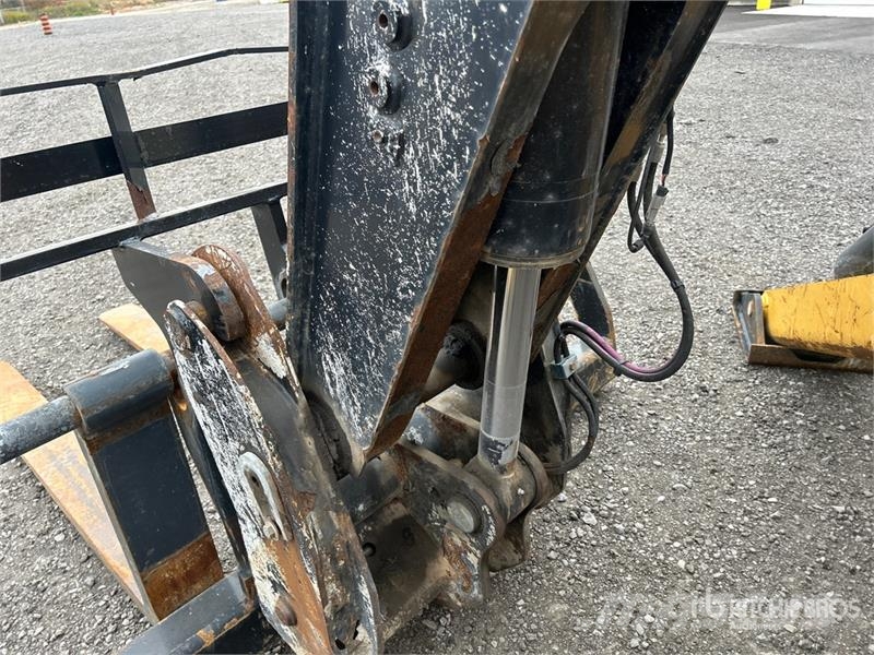 CAT TL1055C Teleskopiskie manipulatori