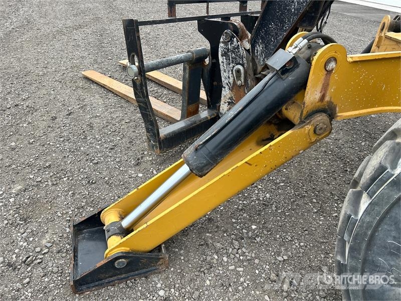 CAT TL1055C Teleskopiskie manipulatori
