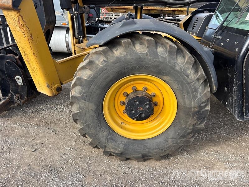 CAT TL1055C Teleskopski viličarji