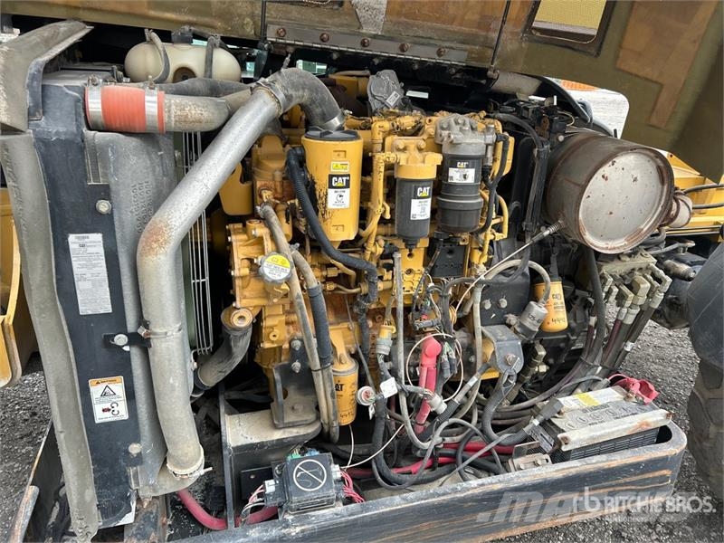 CAT TL1055C Teleskopiskie manipulatori