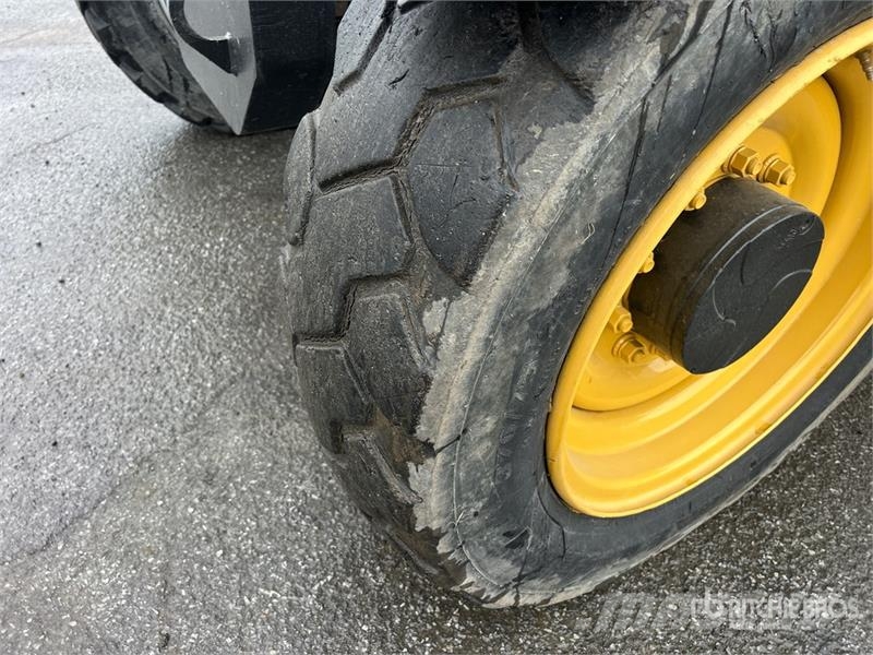 CAT TL943 Teleskoplader