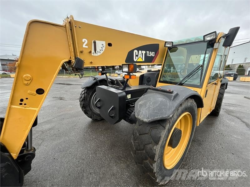 CAT TL943 Teleskoplader