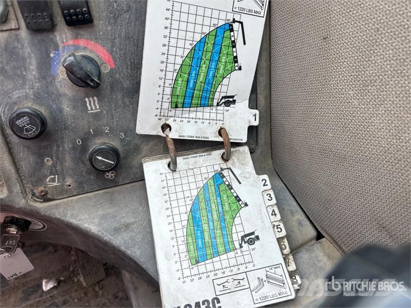 CAT TL943C Telehandler Teleskoplader