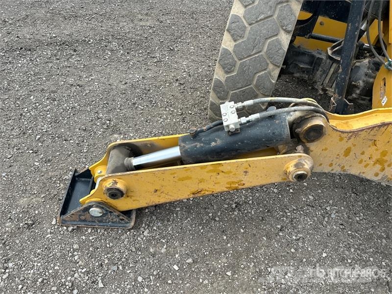 CAT TL943D Telehandler Teleskopski viličarji
