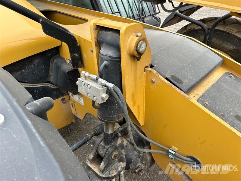 CAT TL943D Telehandler Teleskopski viličarji