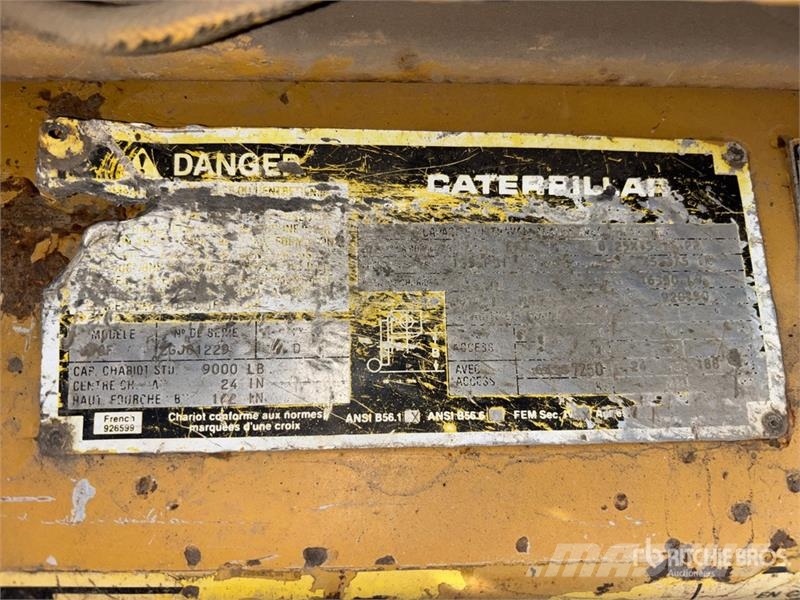 CAT V90F 9000 lb Forklift Другие складские механизмы