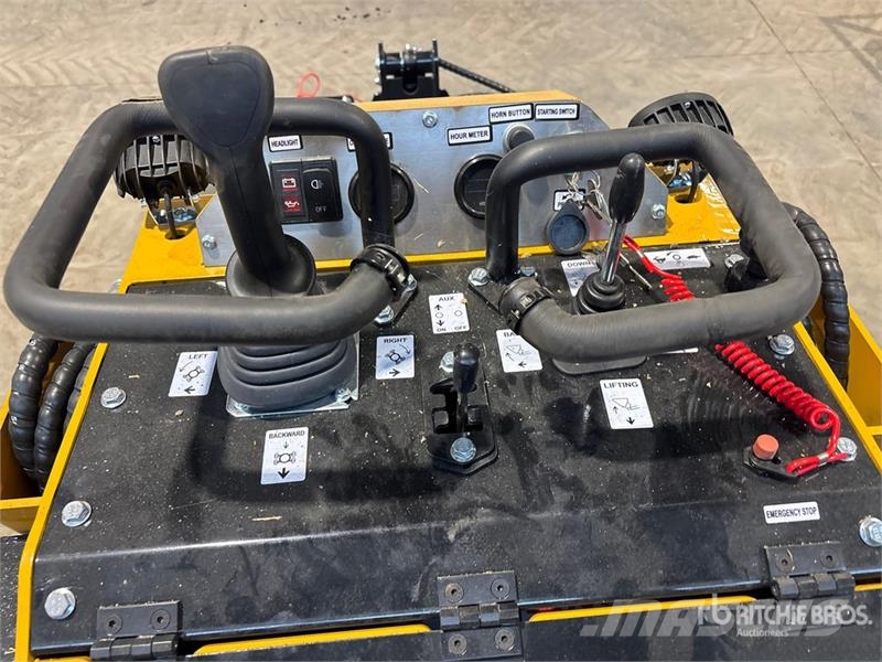 CFG KJT27 Mini Compact Track Loader (Unused) لوادر انزلاقية التوجيه