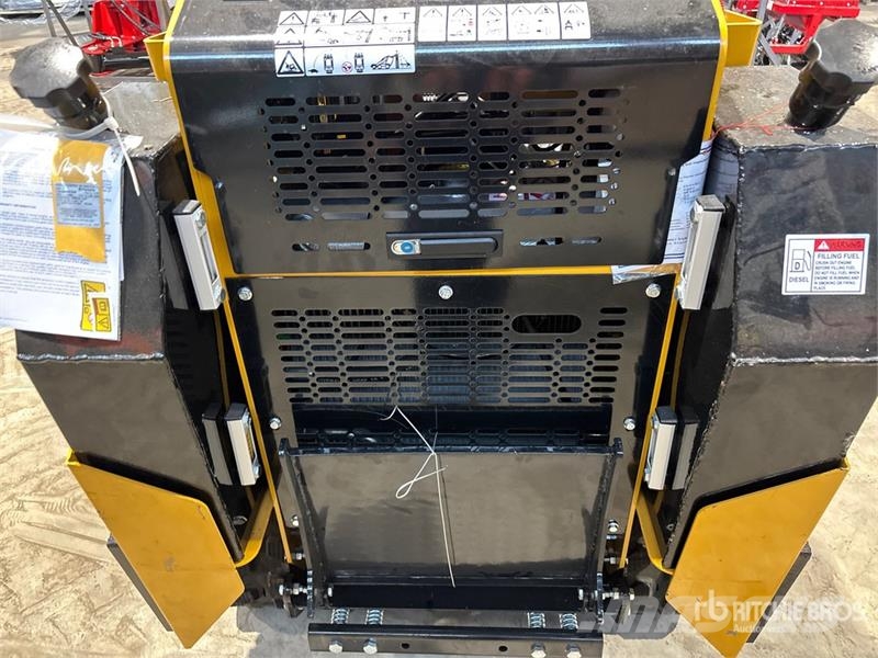 CFG KJT27 Mini Compact Track Loader (Unused) لوادر انزلاقية التوجيه