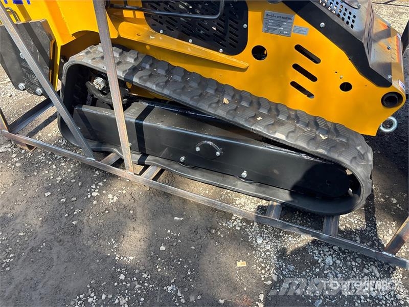 CFG KJT27 Mini Skid Steer Loader (Unused) لوادر انزلاقية التوجيه