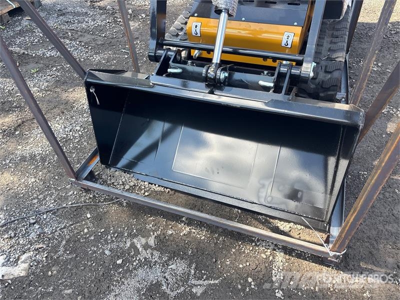 CFG KJT27 Mini Skid Steer Loader (Unused) لوادر انزلاقية التوجيه