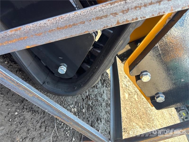 CFG KJT27 Mini Skid Steer Loader (Unused) لوادر انزلاقية التوجيه