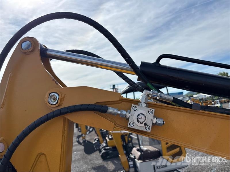 CFG QK18R Mini Excavator (Unused) Mini kotrók < 7t