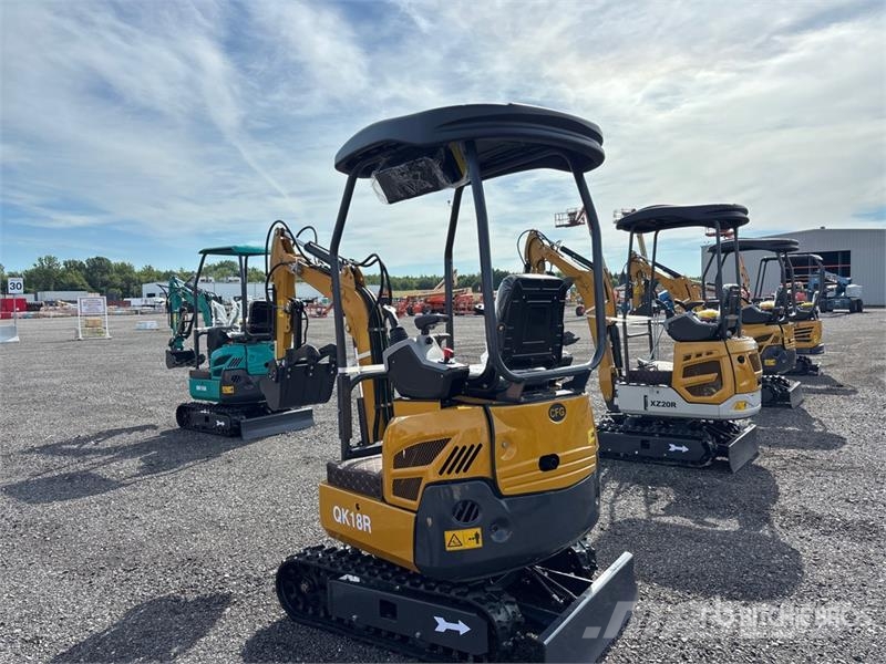 CFG QK18R Mini Excavator (Unused) Mini kotrók < 7t