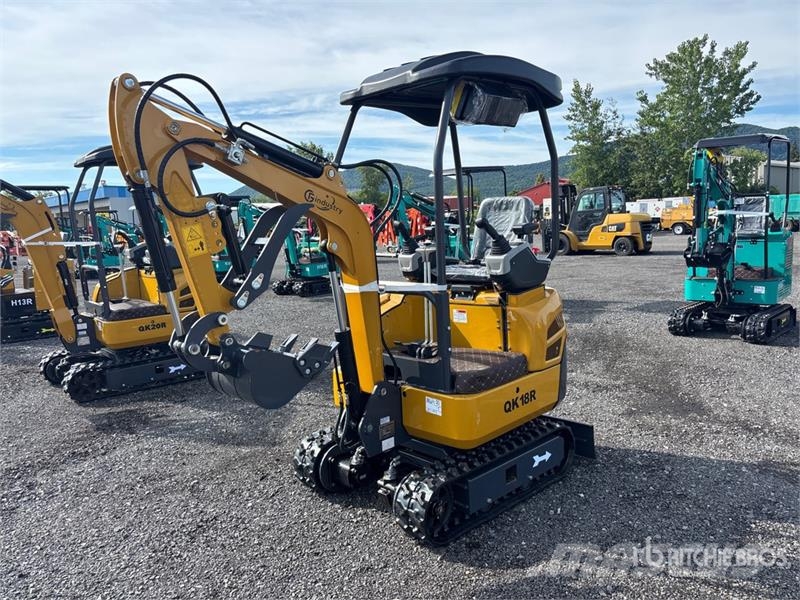 CFG QK18R Mini Excavator (Unused) Mini kotrók < 7t