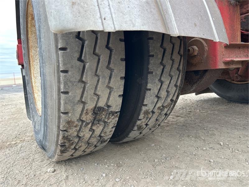 Chagnon Tri/A Roll-Off Trailer مقطورات لوادر