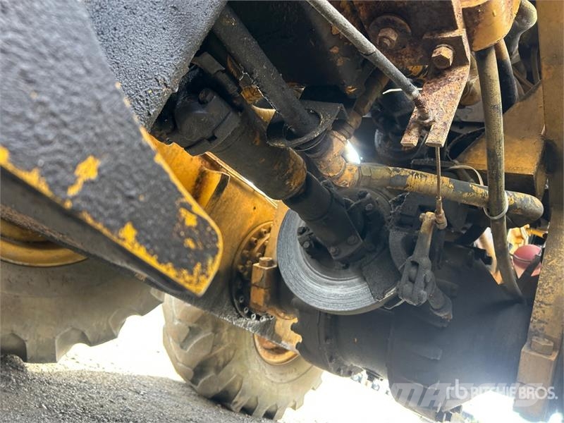 Champion 740 Motor Grader (Inoperable) Graders
