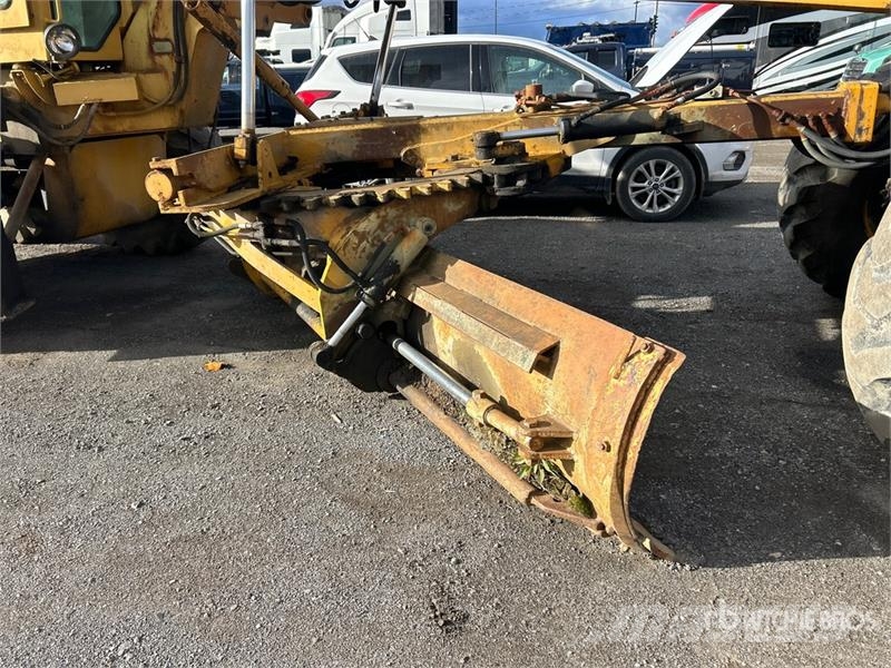 Champion 740 Motor Grader (Inoperable) Graders