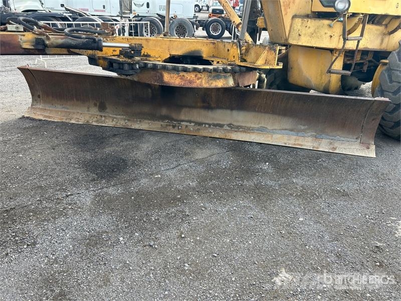Champion 740 Motor Grader (Inoperable) Graders