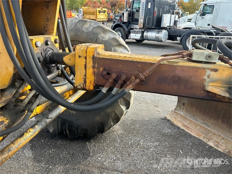 Champion 740 Motor Grader (Inoperable) Graders
