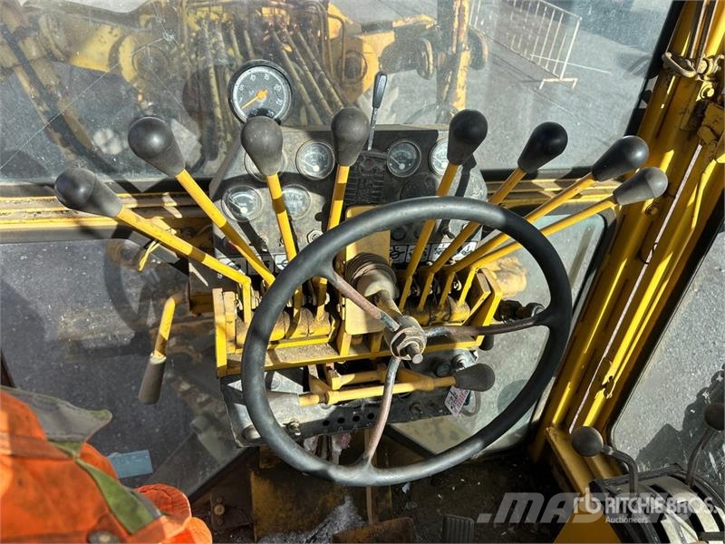 Champion 740 Motor Grader (Inoperable) Graders