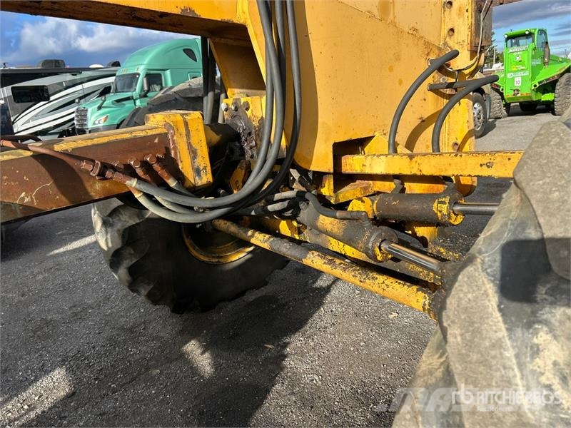 Champion 740 Motor Grader (Inoperable) Graders