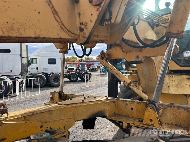 Champion 740 Motor Grader (Inoperable) Graders