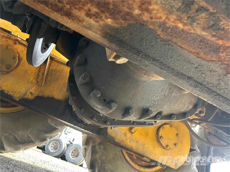 Champion 740 Motor Grader (Inoperable) Graders