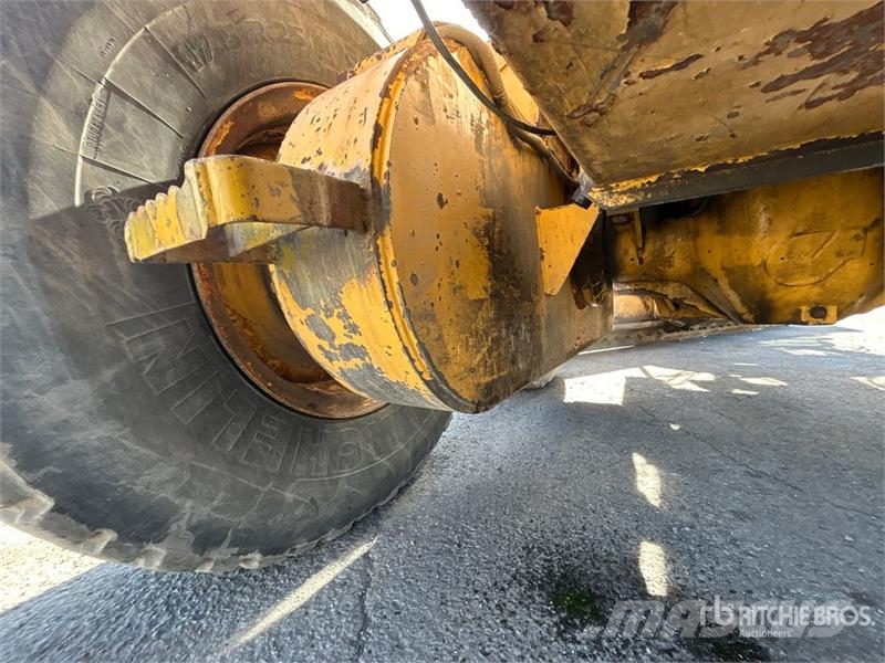 Champion 740A VHP Series V Motor Grader Motoniveladoras