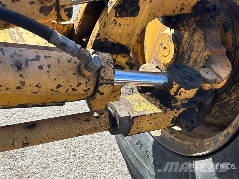 Champion 740A VHP Series V Motor Grader Motoniveladoras