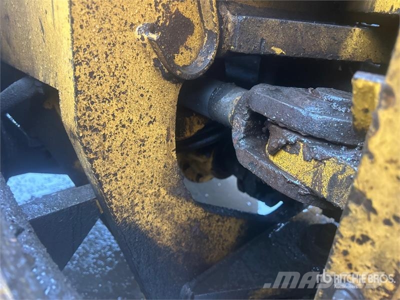 Champion 740A VHP Series VI Motor Grader Graders