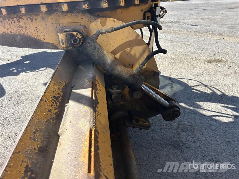 Champion 740A VHP Series V Motor Grader Motoniveladoras
