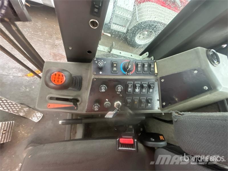 Champion 740A VHP Series VI Motor Grader Graders