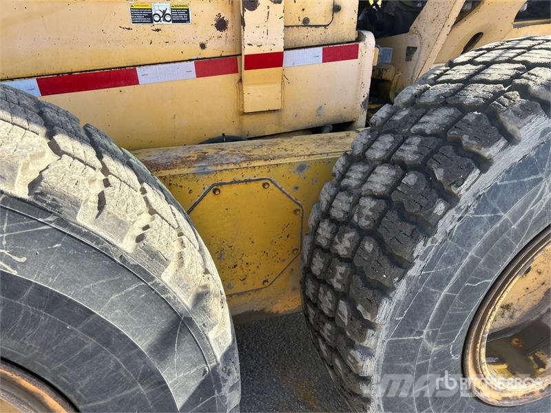 Champion 740A VHP Series V Motor Grader Motoniveladoras