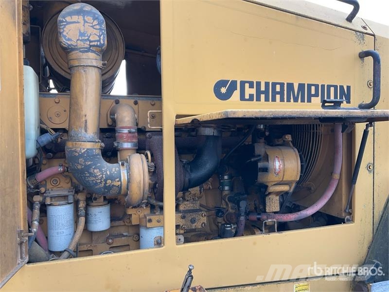 Champion 780A Грейдери