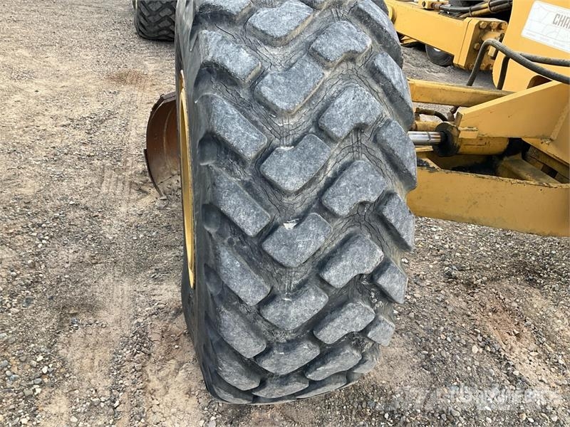 Champion 780A Грейдери
