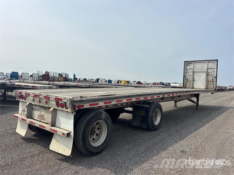  Chaparral 48 ft T/A Spread Axle Flatbed Trailer Pritschenanhänger
