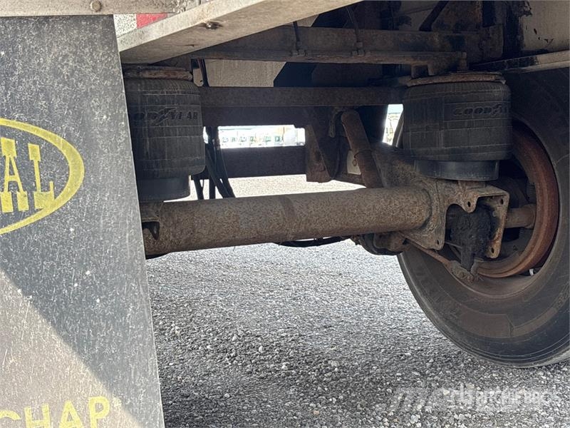  Chaparral 48 ft T/A Spread Axle Flatbed Trailer Pritschenanhänger