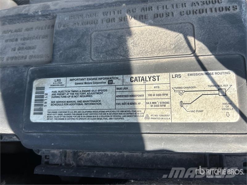 Chevrolet 3500 Pritschenwagen/Pritschenwagen mit Seitenklappe