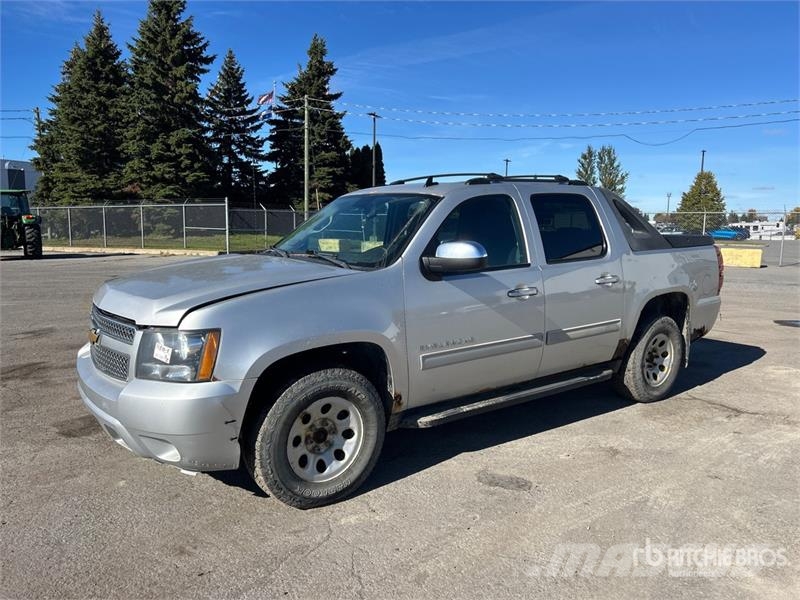 Chevrolet Avalanche 4x4 Crew Cab Pickup Drugi