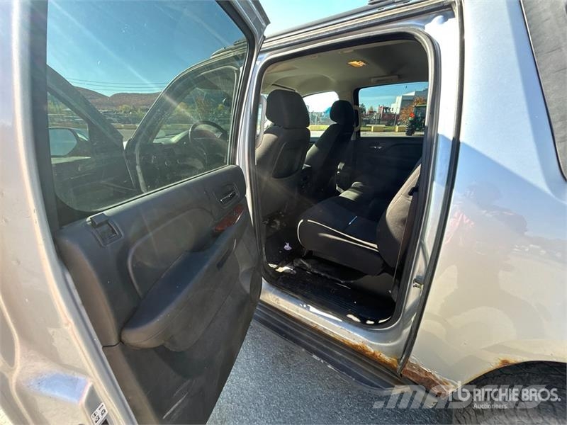Chevrolet Avalanche 4x4 Crew Cab Pickup Drugi