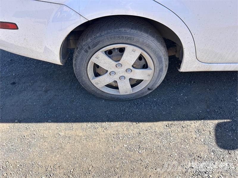 Chevrolet Aveo Automobile 자동차