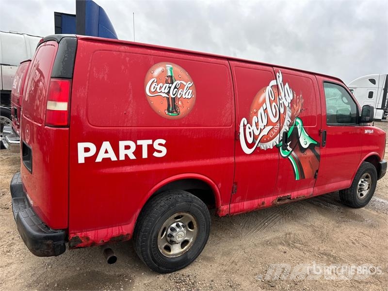 Chevrolet Express 2500 Cargo Van Lätta skåpbilar