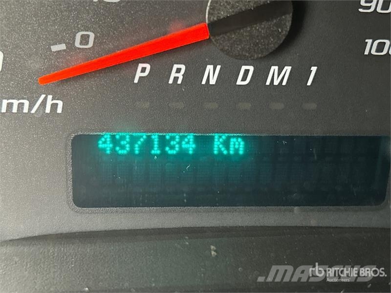 Chevrolet Express 2500 Cargo Van Lätta skåpbilar